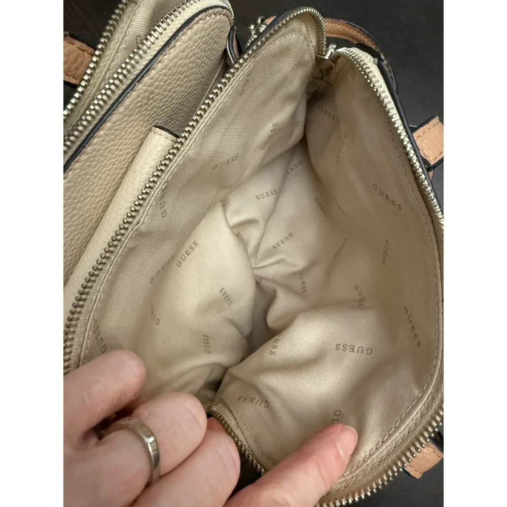 Guess Colorblock Satchel‎ Handbag Pink Cream Tan Pebbled Crossbody Bag